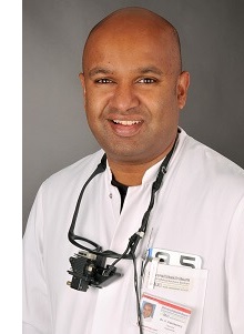 Porträt von Dr. Vinodh Kakkassery, Leiter des Augentumorzentrums